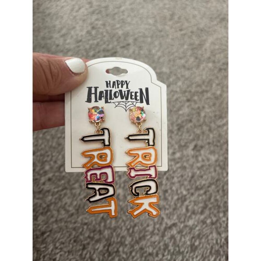 Trick Or Treat earrings